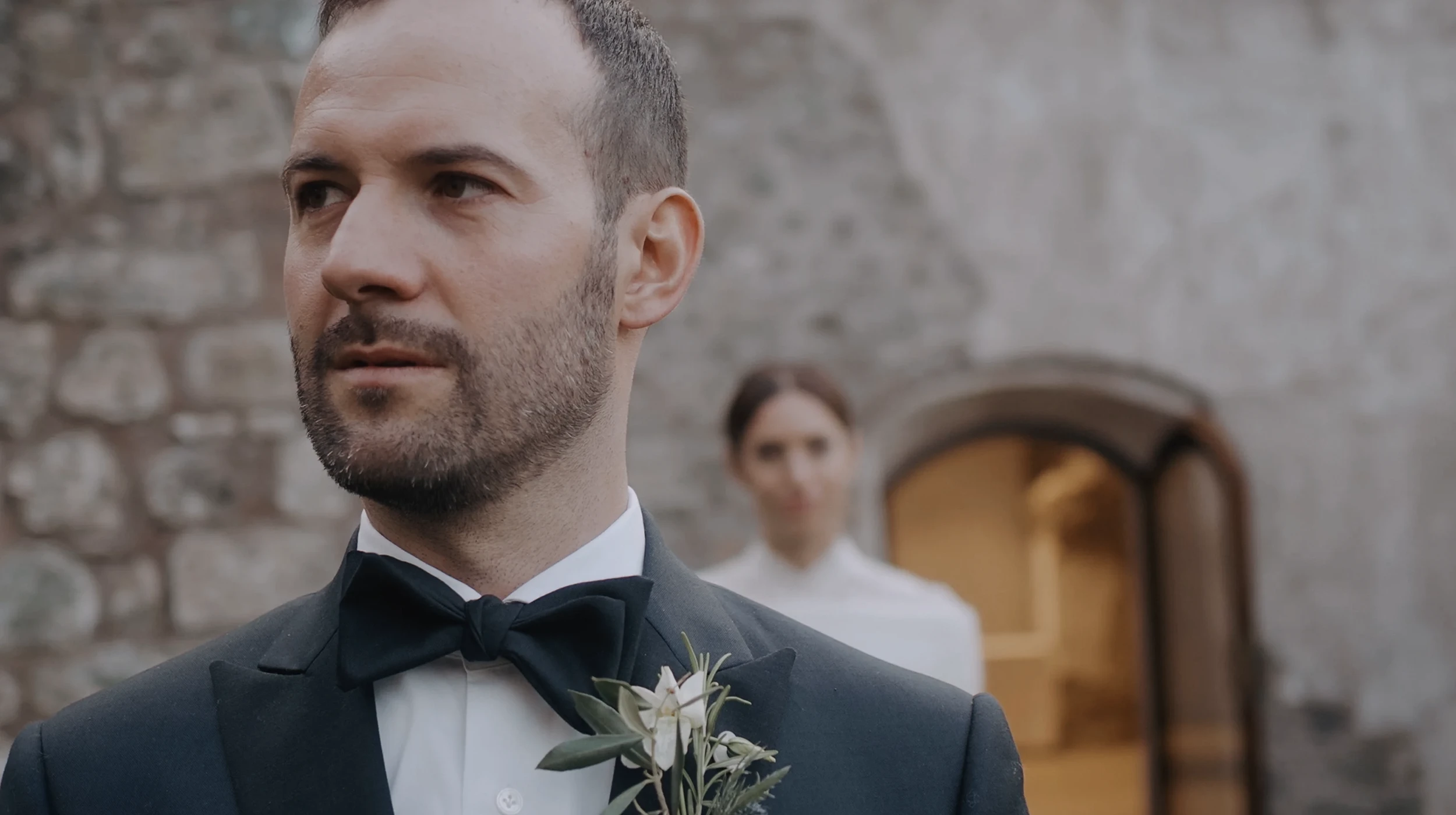 Porträt des Bräutigams bei einer Hochzeit in Südtirol